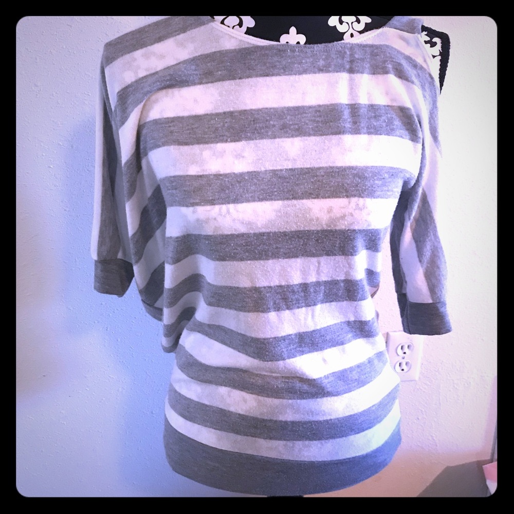 3/4 sleeve top